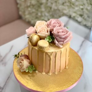 Gold Glow Cake