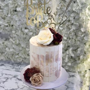 Marbled dried flower cake
