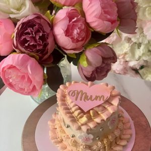 Mini Heart Mum Cake